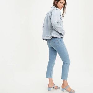 NWT: Levi's Women's Straight Wedgie Jeans, Tango